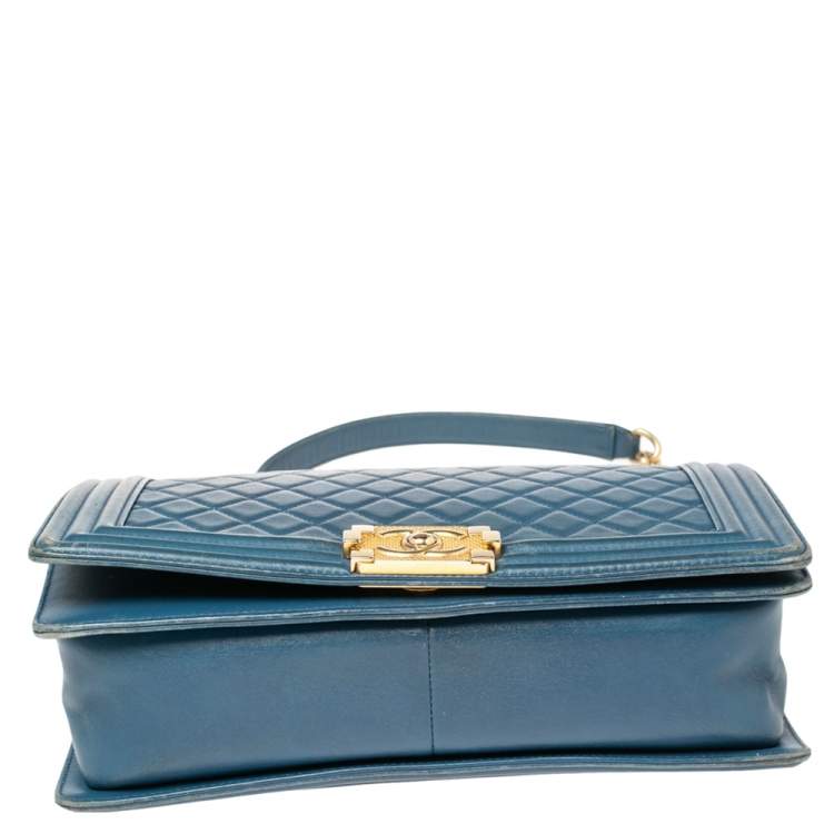 Pre Owned Chanel Blue Quilted Leather New Medium Boy Flap Bag