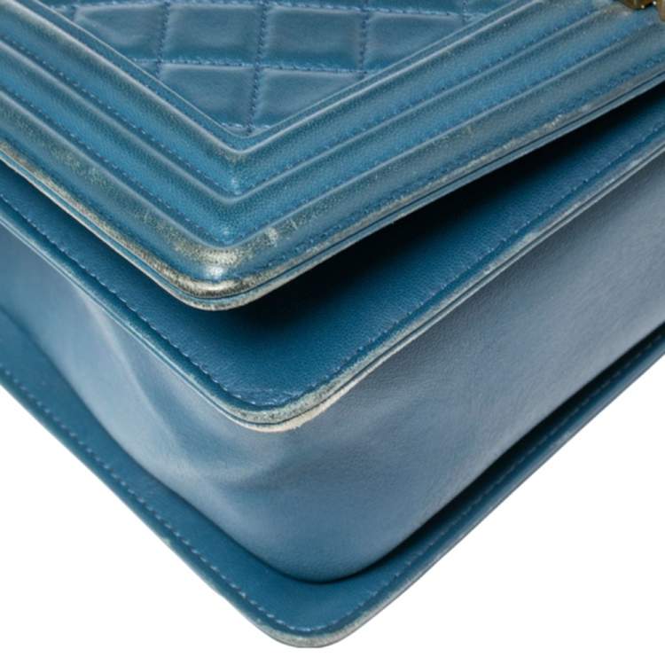 Pre Owned Chanel Blue Quilted Leather New Medium Boy Flap Bag