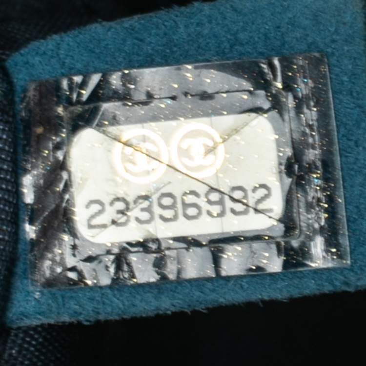 Pre Owned Chanel Blue Quilted Leather New Medium Boy Flap Bag