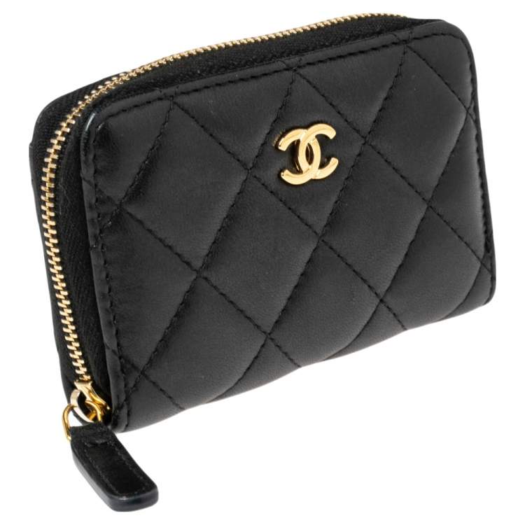 Pre Owned Chanel Black Quilted Leather Zipped Coin Pouch