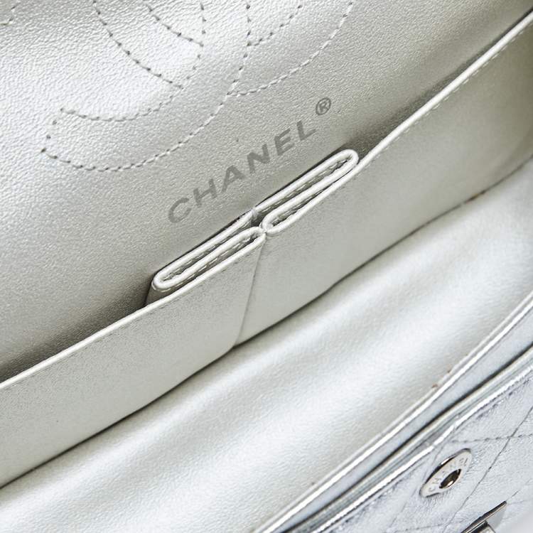 Pre Owned Chanel Silver Quilted Leather Reissue 2.55 Classic 224 Flap Bag