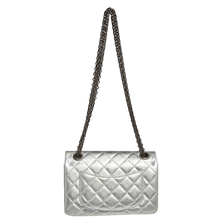 Pre Owned Chanel Silver Quilted Leather Reissue 2.55 Classic 224 Flap Bag