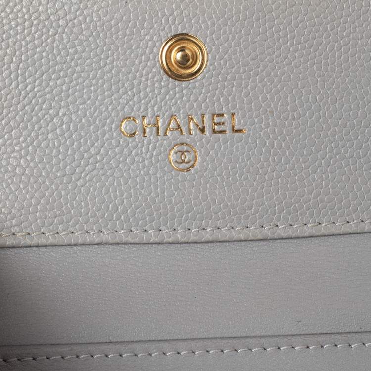 Pre Owned Chanel Grey Quilted Caviar Leather Boy Wallet