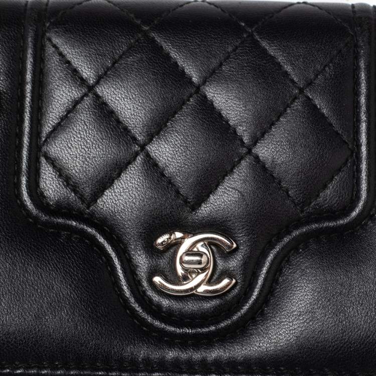 Pre Owned Chanel Black Quilted Lambskin Leather Futuristic Wallet