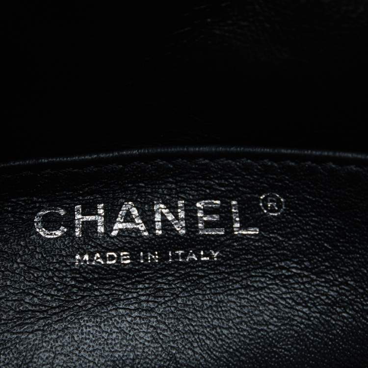 Pre Owned Chanel Black Aged Quilted Leather Mini Reissue Camera Bag