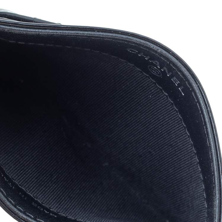 Pre Owned Chanel Black Quilted Patent Leather Classic Card Holder
