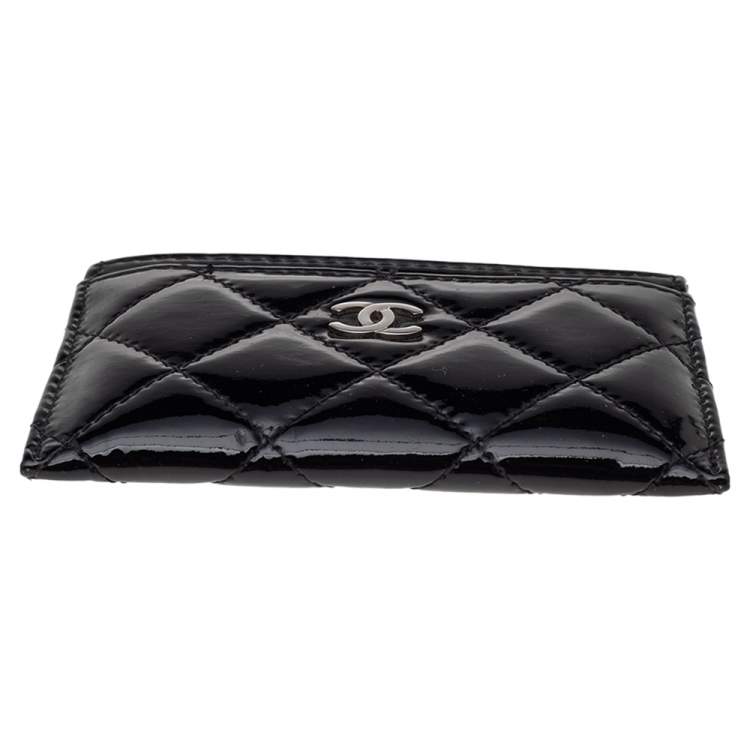 Pre Owned Chanel Black Quilted Patent Leather Classic Card Holder