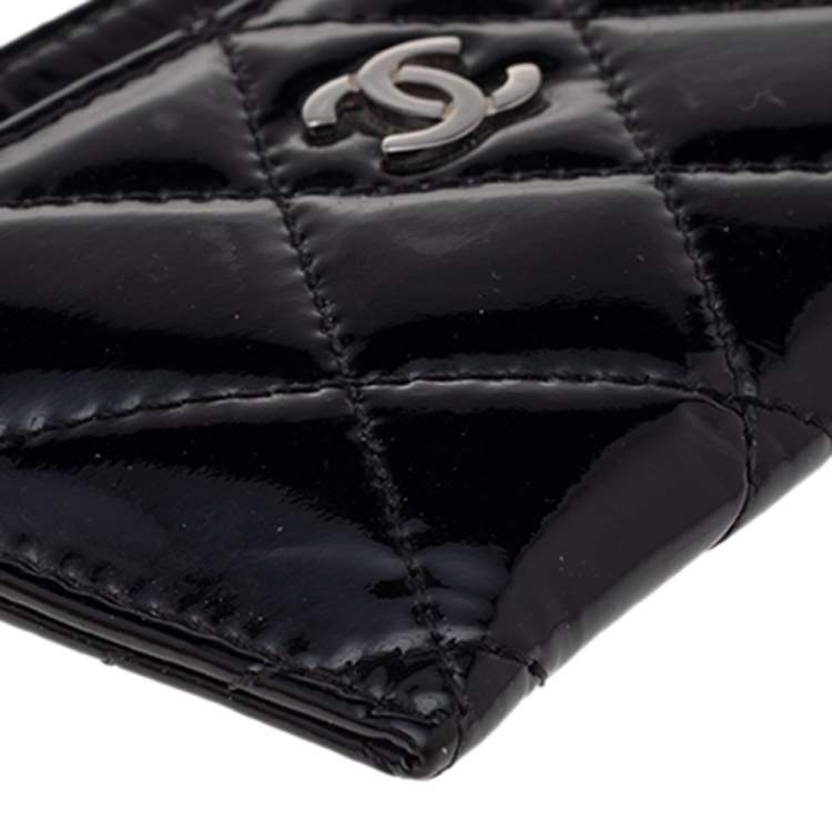 Pre Owned Chanel Black Quilted Patent Leather Classic Card Holder