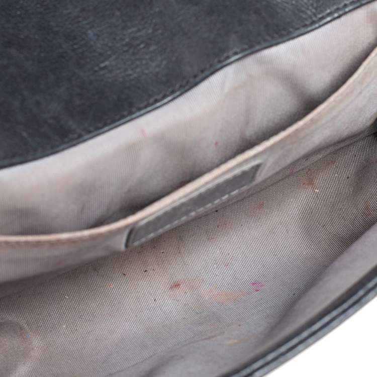 مملوكة مسبقًا Chanel Black Quilted Leather Medium Boy Bag