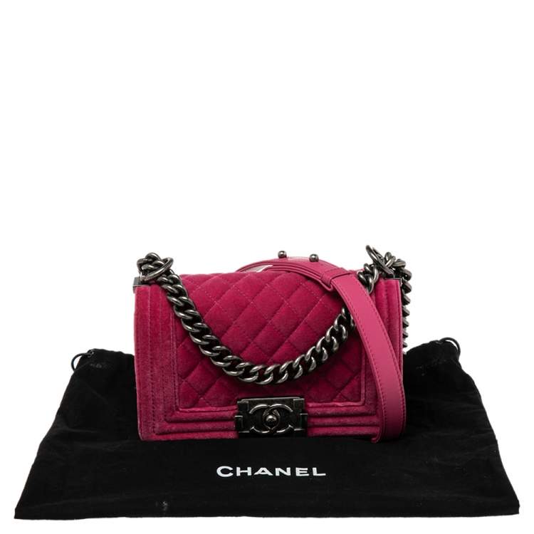 Pre Owned Chanel Fuchsia Quilted Velvet Small Boy Flap Bag