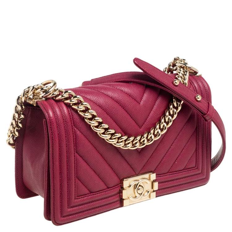 Pre Owned Chanel Maroon Chevron Caviar Leather Medium Boy Flap Bag