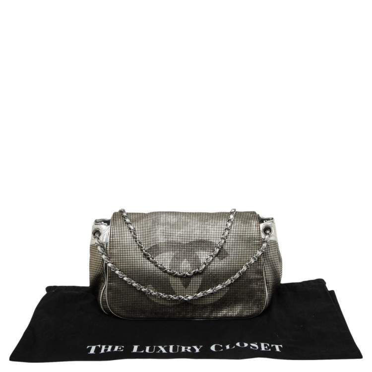 مملوكة مسبقًا Chanel Silver Perforated Leather Hollywood Accordion Flap Bag
