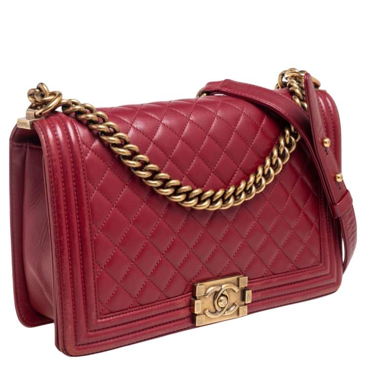 Pre Owned Chanel Red Quilted Leather New Medium Boy Flap Bag