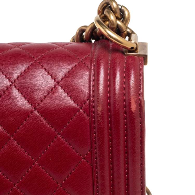 Pre Owned Chanel Red Quilted Leather New Medium Boy Flap Bag