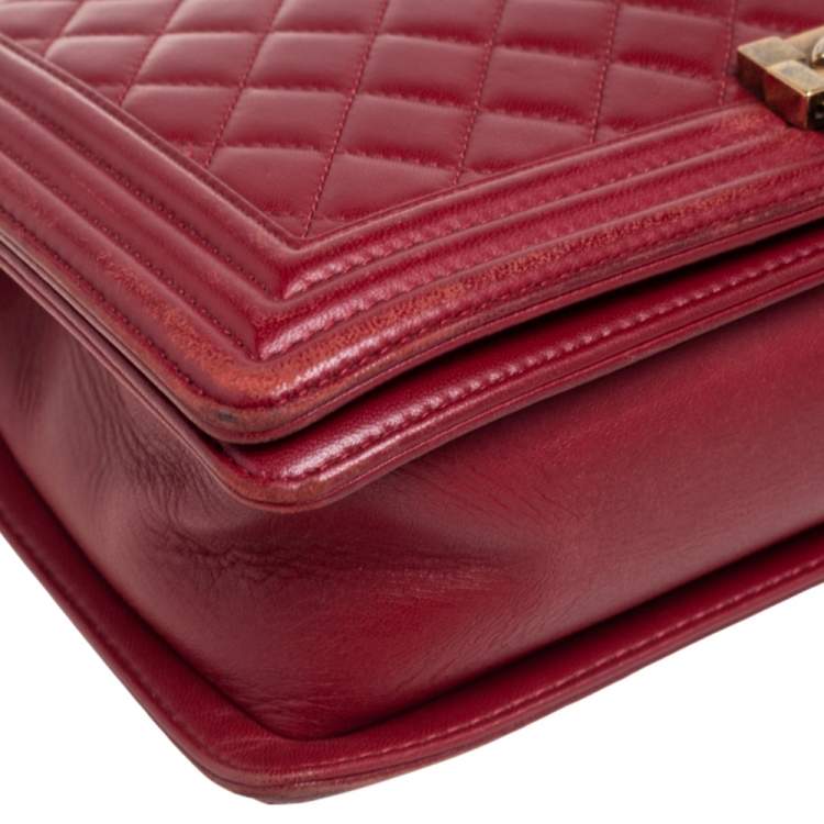 Pre Owned Chanel Red Quilted Leather New Medium Boy Flap Bag