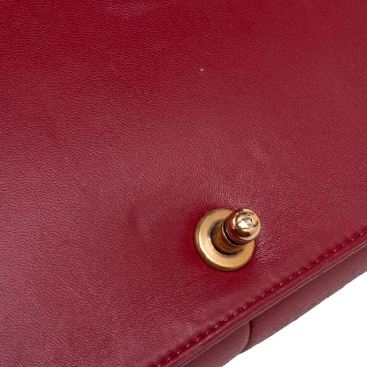 Pre Owned Chanel Red Quilted Leather New Medium Boy Flap Bag