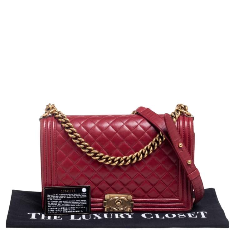 Pre Owned Chanel Red Quilted Leather New Medium Boy Flap Bag