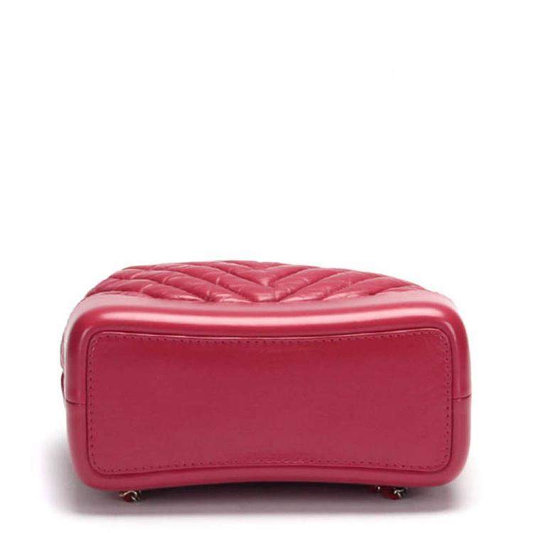 مملوكة مسبقًا Chanel Red Leather Chevron Gabrielle Backpack