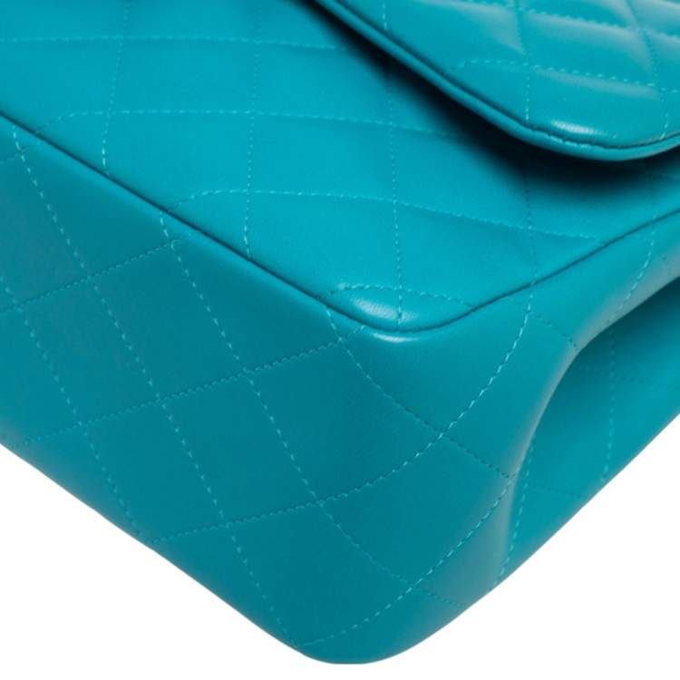 مملوكة مسبقًا Chanel Blue Quilted Leather Jumbo Classic Double Flap Bag