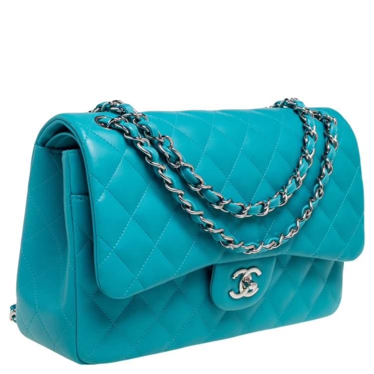 مملوكة مسبقًا Chanel Blue Quilted Leather Jumbo Classic Double Flap Bag