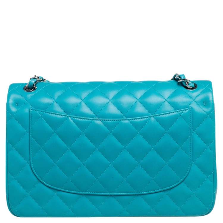 مملوكة مسبقًا Chanel Blue Quilted Leather Jumbo Classic Double Flap Bag