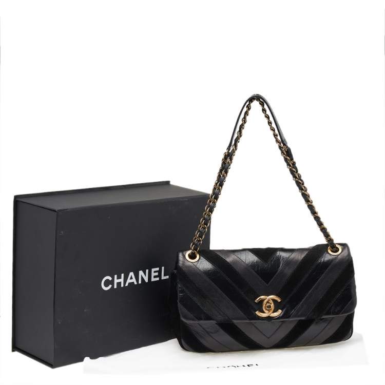 Pre Owned Chanel Black Chevron Suede And Leather Flap Bag