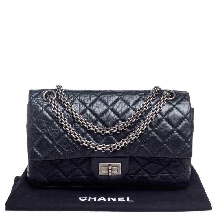 Pre Owned Chanel Black Quilted Aged Leather Reissue 2.55 Classic 225 Flap Bag
