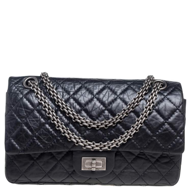 Pre Owned Chanel Black Quilted Aged Leather Reissue 2.55 Classic 225 Flap Bag