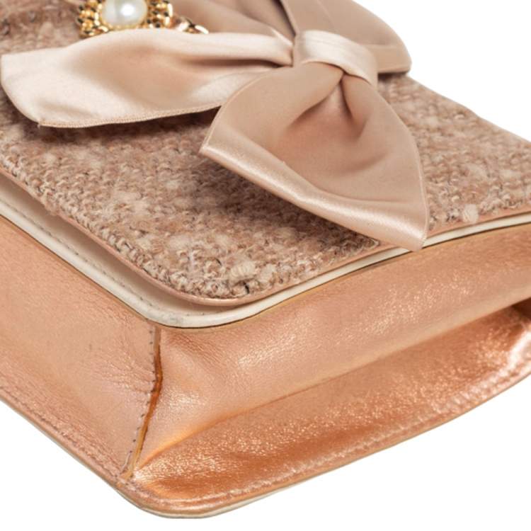 Pre Owned Chanel Beige Tweed and Leather Camelia Pearl Embellished Vintage 2001 Runway Flap Bag