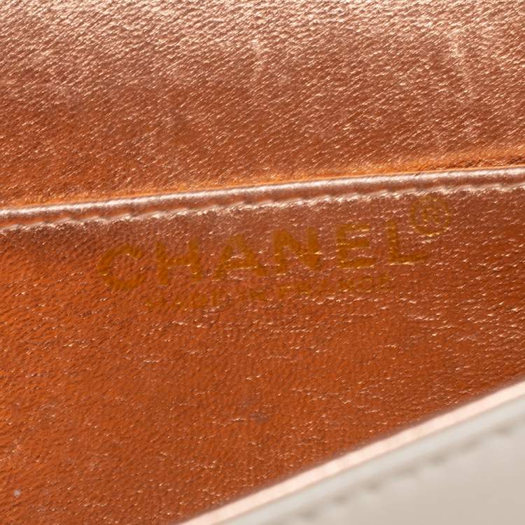Pre Owned Chanel Beige Tweed and Leather Camelia Pearl Embellished Vintage 2001 Runway Flap Bag