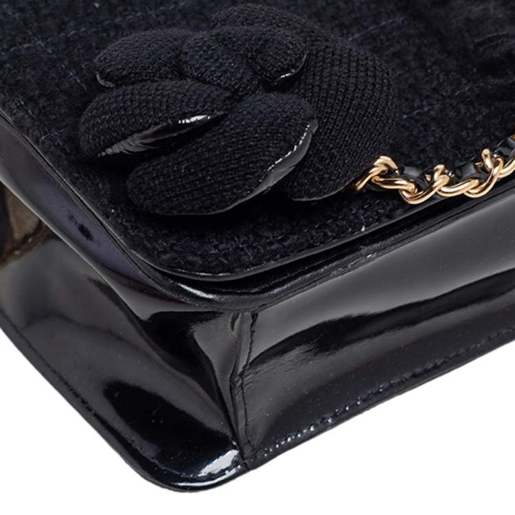 Pre Owned Chanel Black Tweed and Leather Camelia Pearl Embellished Vintage 2001 Runway Flap Bag