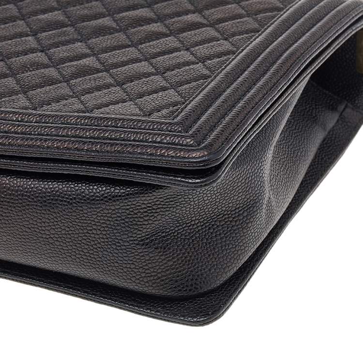Pre Owned Chanel Black Quilted Caviar Leather Large Boy Bag