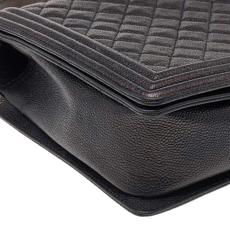 Pre Owned Chanel Black Quilted Caviar Leather Large Boy Bag