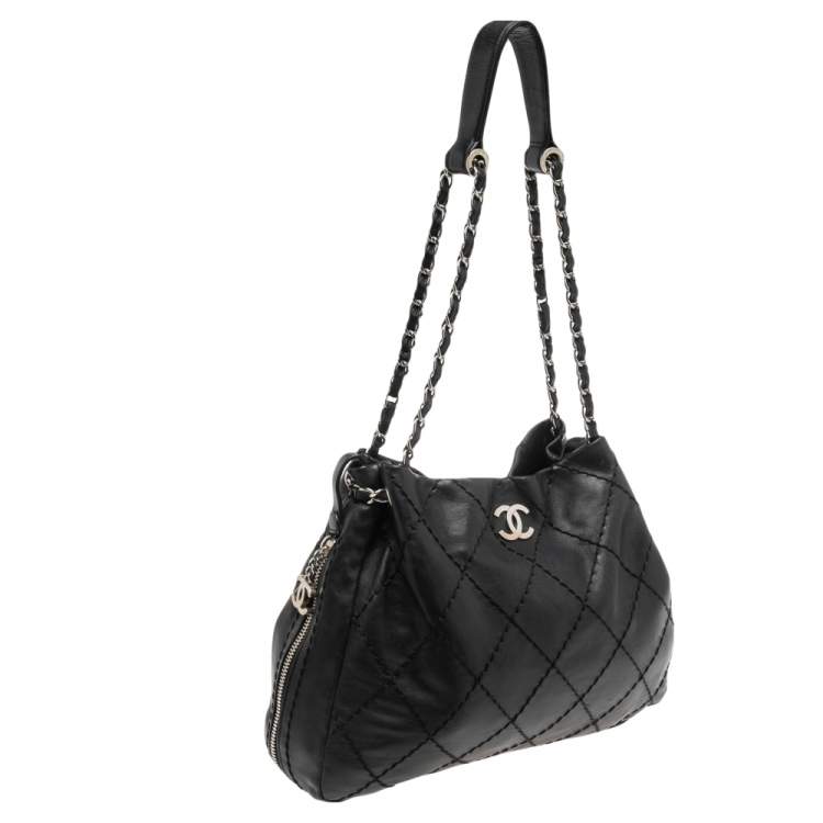Pre Owned Chanel Black Wild Stitch Quilted Leather CC Zip Around Hobo