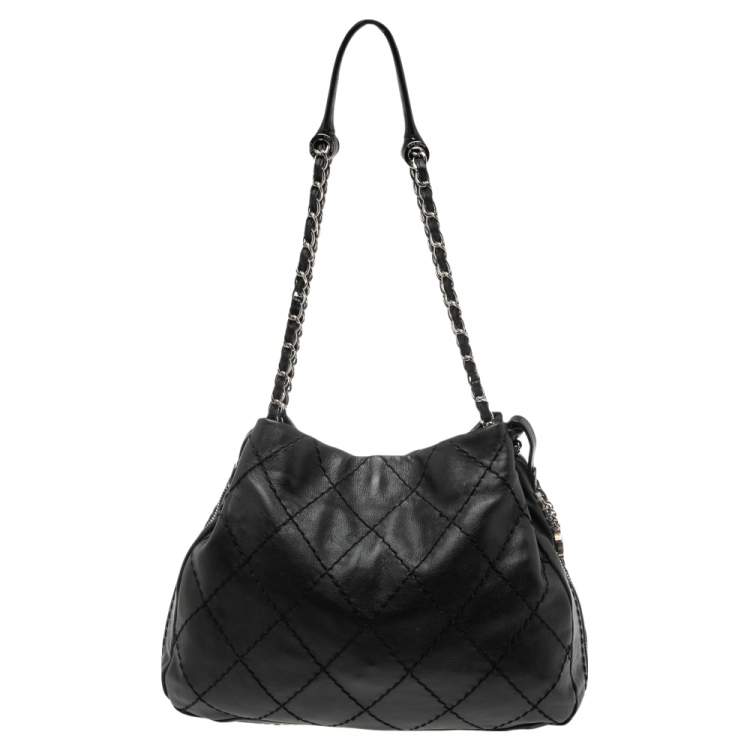 Pre Owned Chanel Black Wild Stitch Quilted Leather CC Zip Around Hobo