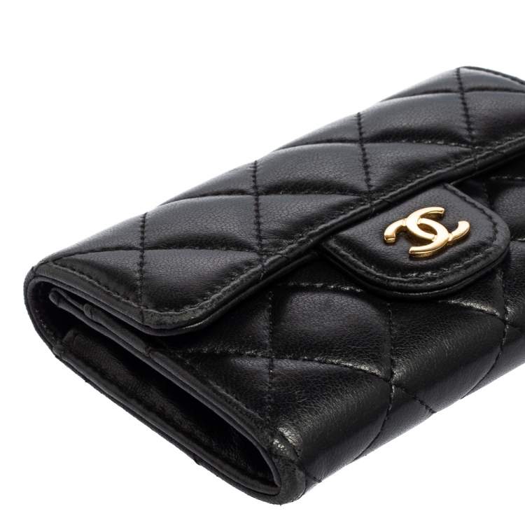 Pre Owned Chanel Black Quilted Leather CC Classic Flap Card Case