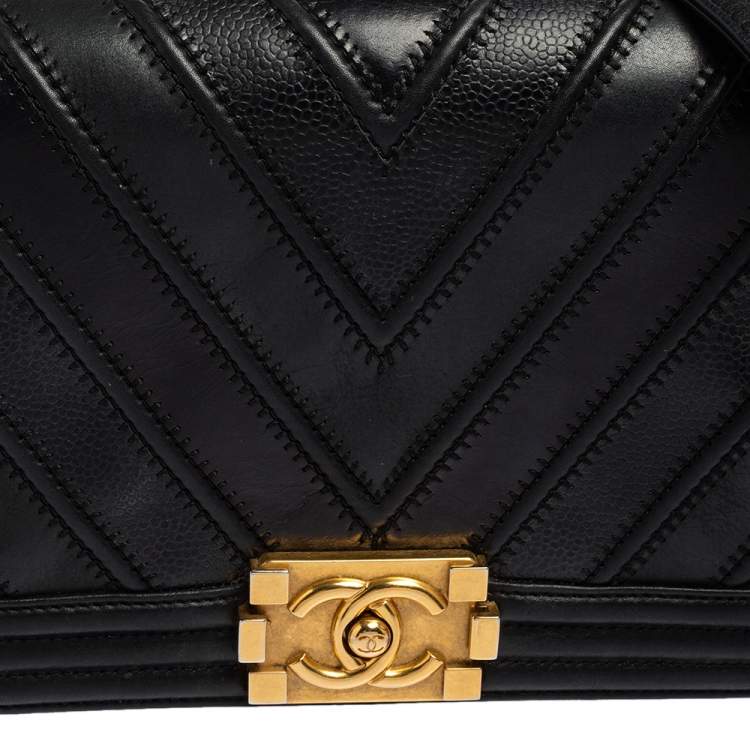 Pre Owned Chanel Black Chevron Caviar Leather Medium Boy Flap Bag