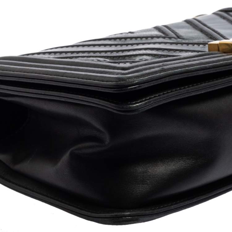 Pre Owned Chanel Black Chevron Caviar Leather Medium Boy Flap Bag