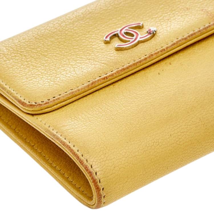 Pre Owned Chanel Yellow Leather Trifold Wallet