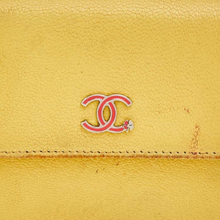 Pre Owned Chanel Yellow Leather Trifold Wallet