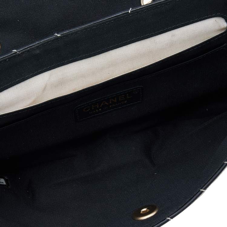 مملوكة مسبقًا Chanel Black/White Quilted Leather Single Flap Bag