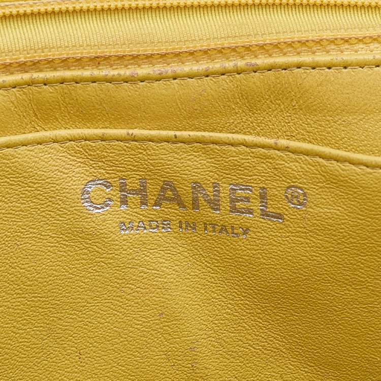 Pre Owned Chanel Yellow Quilted Caviar Leather Jumbo Classic Single Flap Bag