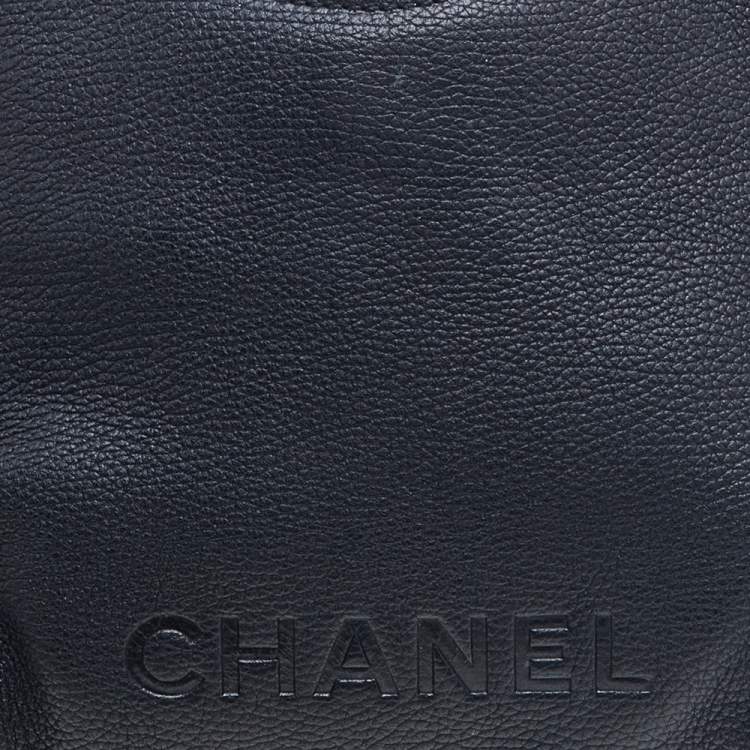 Pre Owned Chanel Black Grained Leather Tassel Hobo