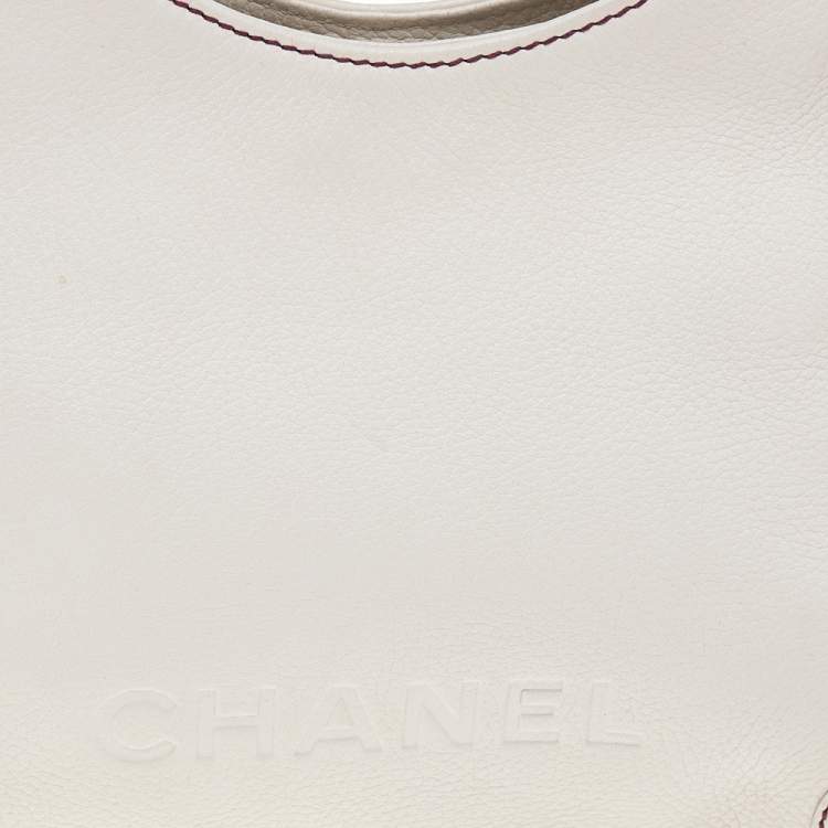 Pre Owned Chanel Off White Grained Leather Tassel Hobo