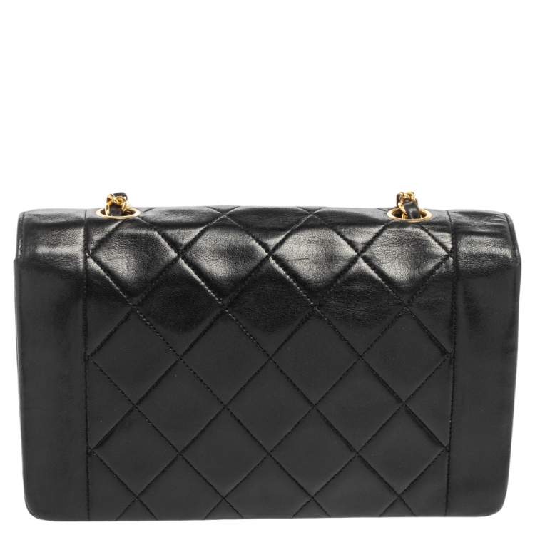 مملوكة مسبقًا Chanel Black Quilted Leather Diana Flap Bag