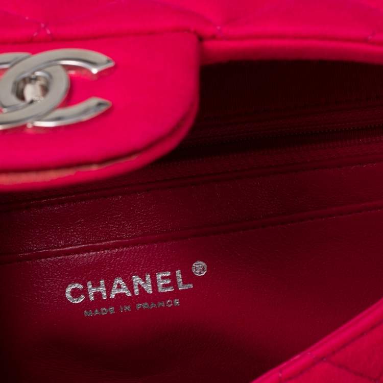 مملوكة مسبقًا Chanel Pink Quilted Jersey Jumbo Classic Single Flap Bag