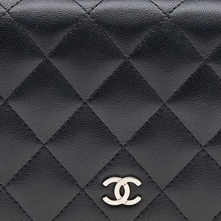 Pre Owned Chanel Black Quilted Leather Yen Continental Wallet