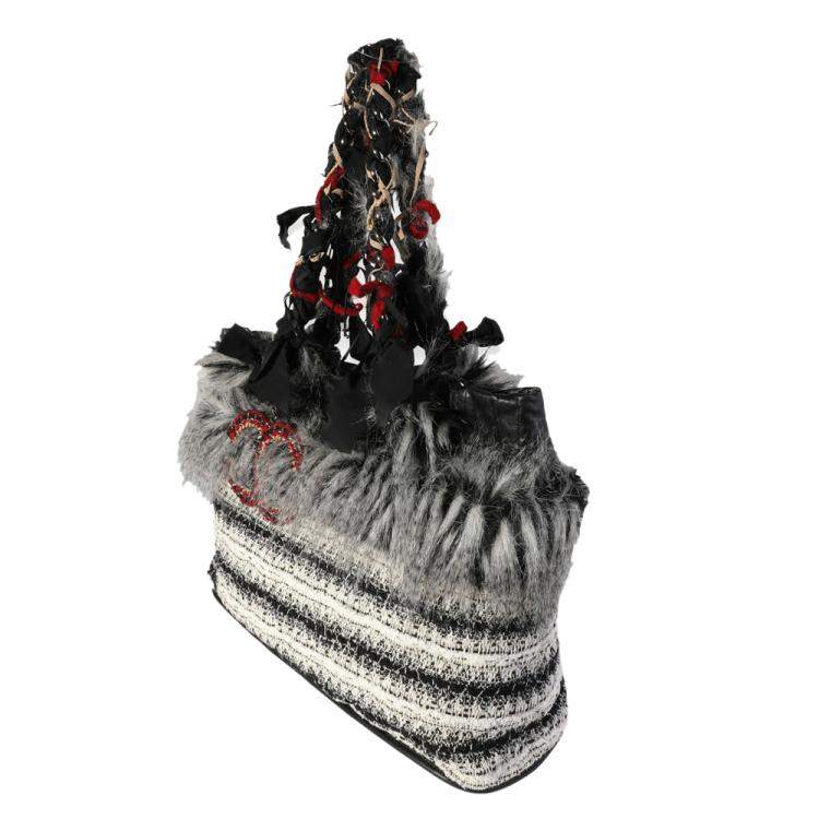 Chanel Tweed & Faux Fur Inuit Fantasy Tote - Black Totes, Handbags -  CHA894704
