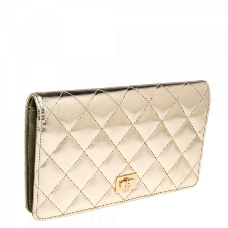 Pre Owned Chanel Pale Gold Quilted Leather L Yen Wallet