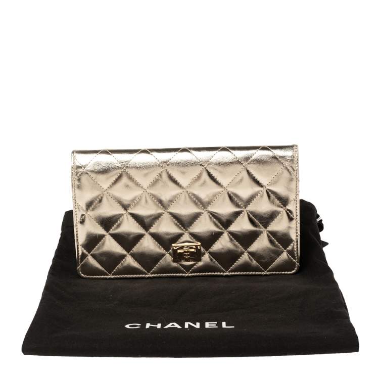 Pre Owned Chanel Pale Gold Quilted Leather L Yen Wallet